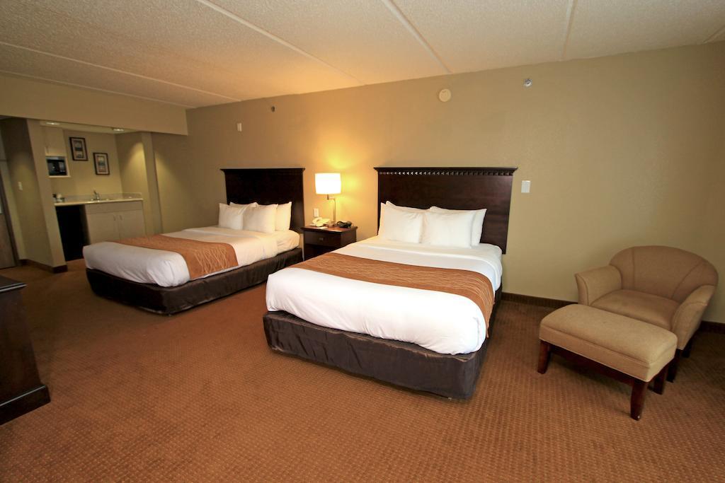 Comfort Suites Austin Airport Exteriör bild