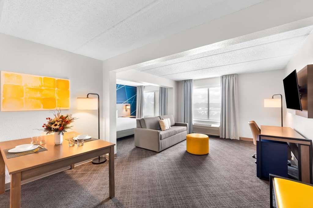 Comfort Suites Austin Airport Rum bild