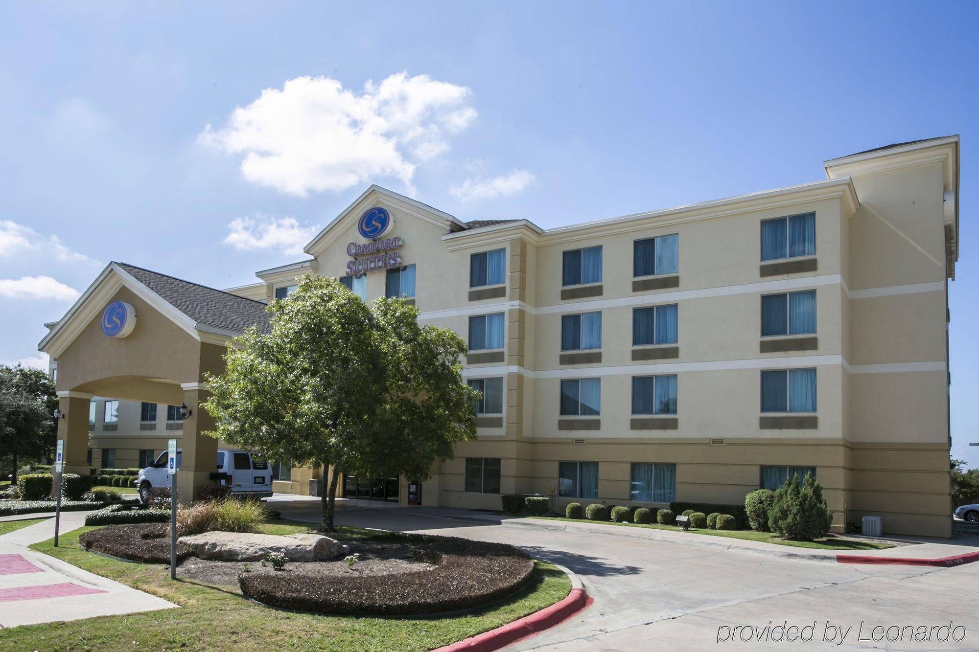 Comfort Suites Austin Airport Exteriör bild