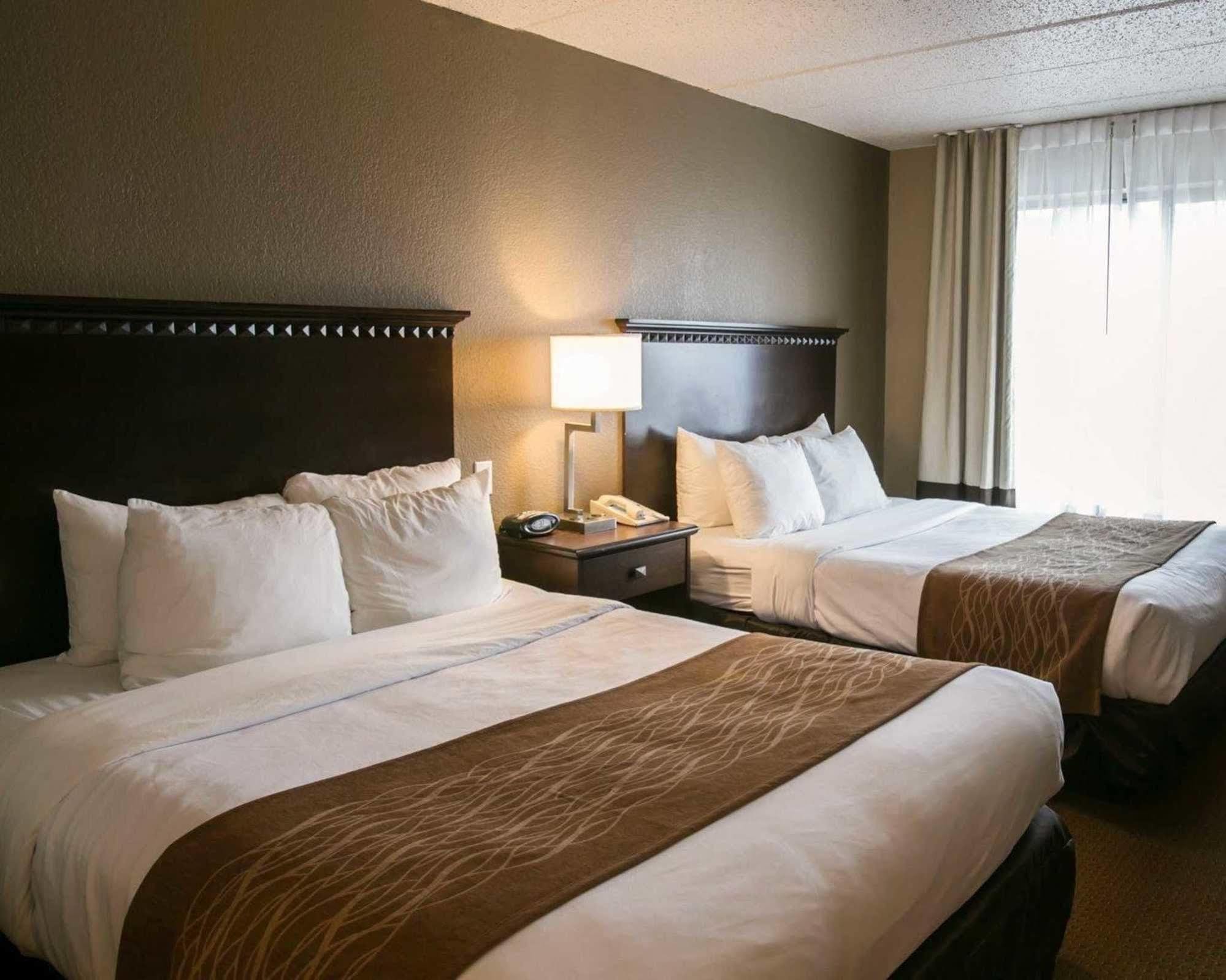 Comfort Suites Austin Airport Exteriör bild